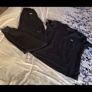 Black figs scrubs set / joggers never used !